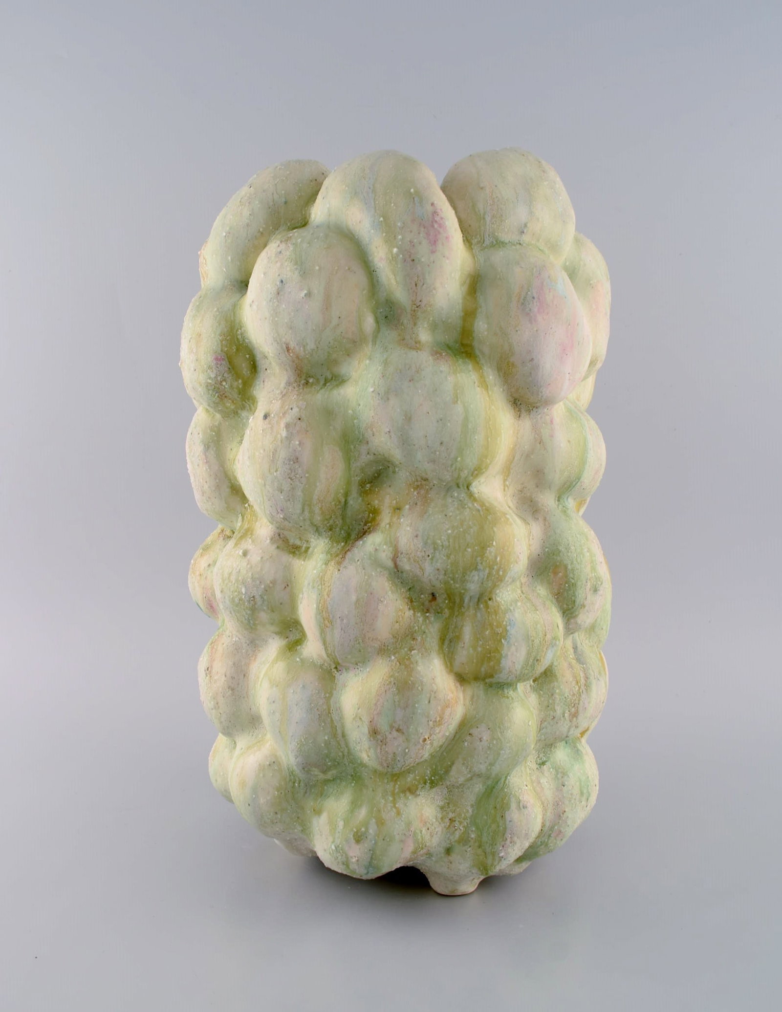 Christina Muff, Danish contemporary ceramicist (b. 1971). Large sculptural unique vase in glazed - 7