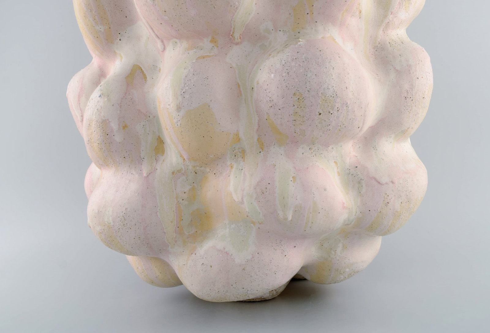 Christina Muff, Danish contemporary ceramicist (b. 1971). Very large sculptural unique vase in - 7