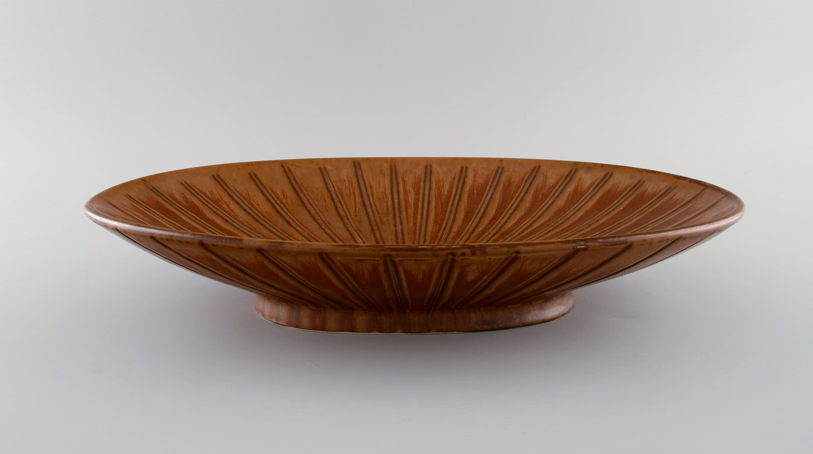 Gunnar Nylund (1904-1997) for Rörstrand. Large and rare bowl in glazed ceramics. Beautiful - 3
