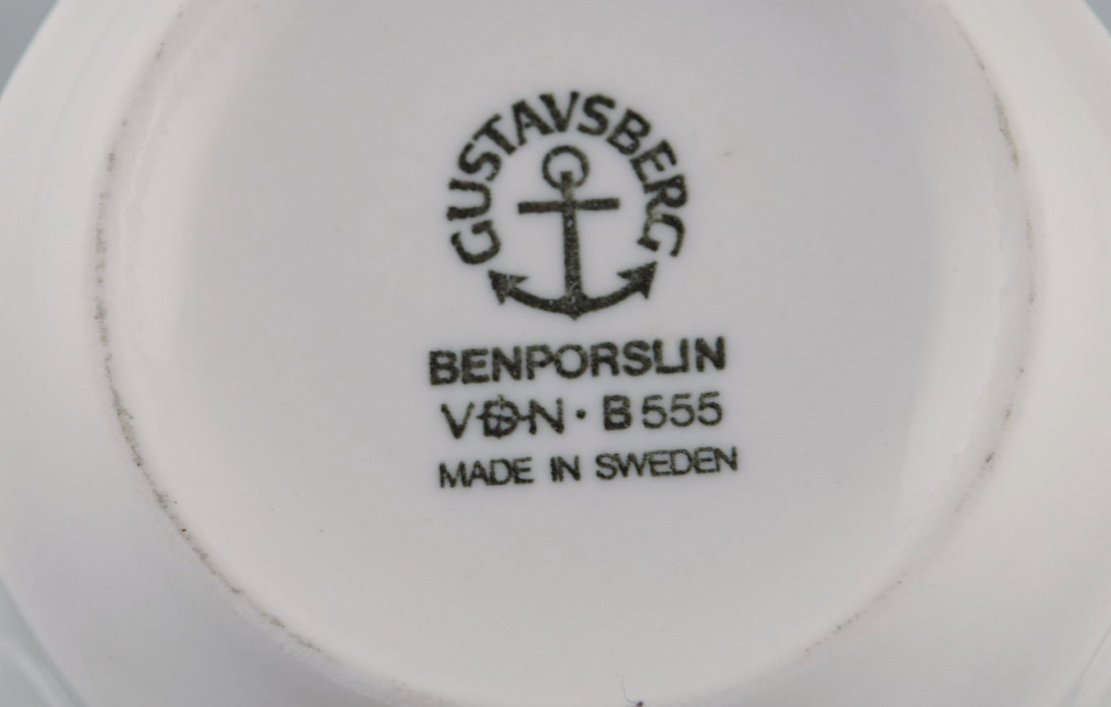 Wilhelm Kåge for Gustavsberg. Eight cups in white glazed porcelain. Swedish design, 1960s. - 6