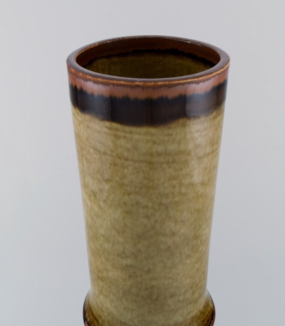Olle Alberius for Rörstrand. Floor vase in glazed ceramics. Beautiful glaze in brown and light - 5
