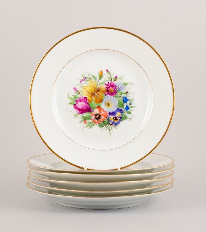 Bing & Grøndahl, six dinner plates in porcelain hand-painted with polychrome flowers and gold (1 of 8)