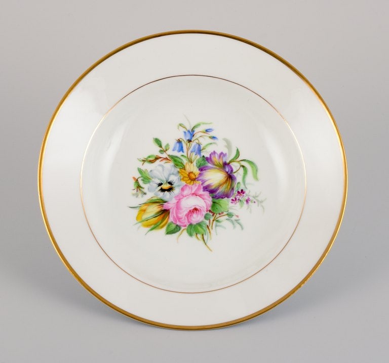 Bing & Grøndahl, six deep plates in porcelain hand-painted with polychrome flowers and gold - 3