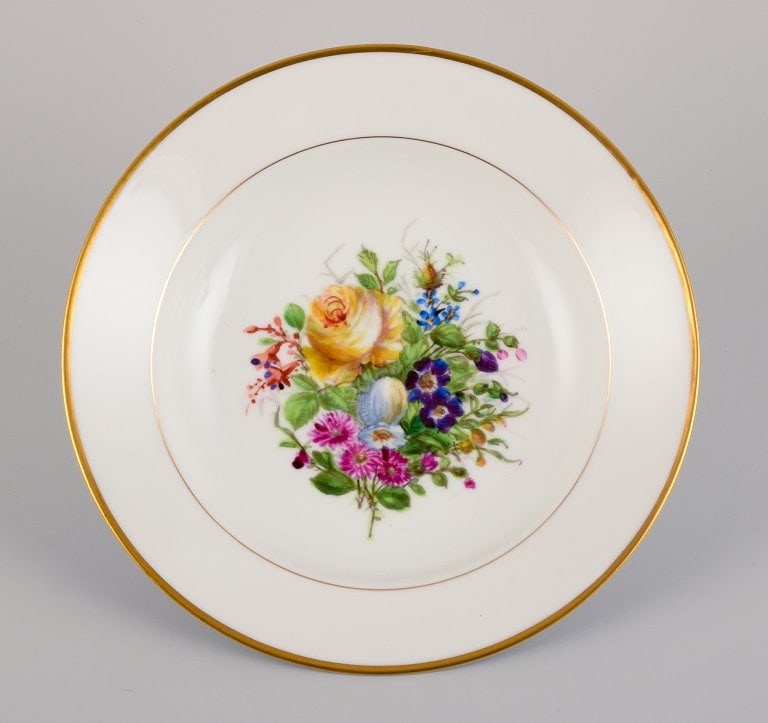 Bing & Grøndahl, six deep plates in porcelain hand-painted with polychrome flowers and gold - 5