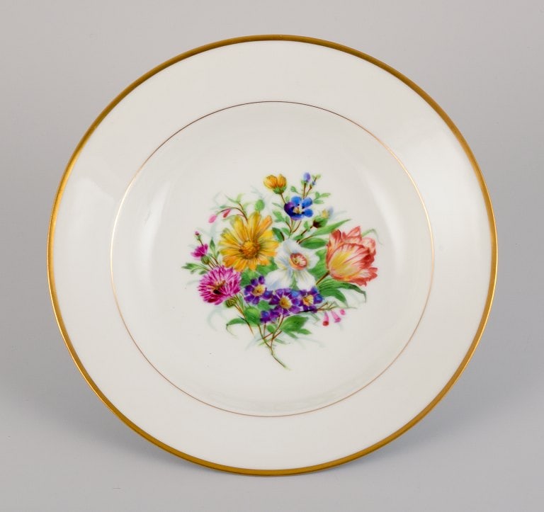 Bing & Grøndahl, six deep plates in porcelain hand-painted with polychrome flowers and gold - 6