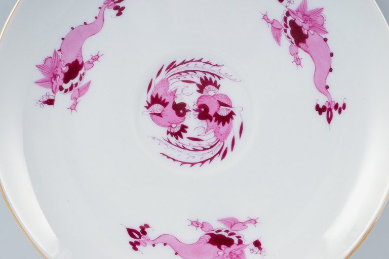 Meissen, Rich Court Dragon, a five-person purple tea service with gold decoration. Consisting of - 7