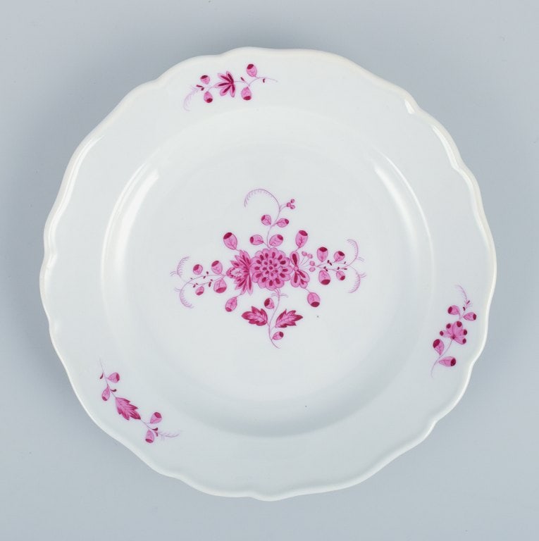 Meissen, Germany, Pink Indian, a set of two plates. - 4