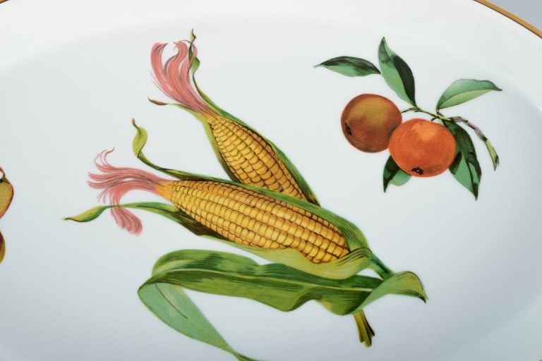 Royal Worcester Evesham Fine Porcelain, England, oval casserole dish with corn cob and apples. - 5