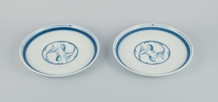 Bing & Grondahl, a set of two Korinth dinner plates. (1 of 6)