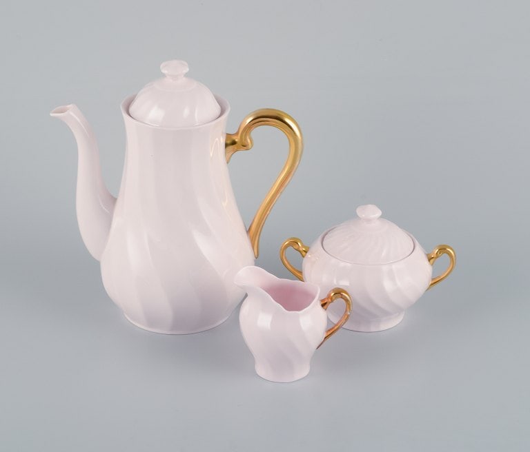 Tuscan, England, coffee service in pink porcelain with gold decoration consisting of coffee pot, - 2