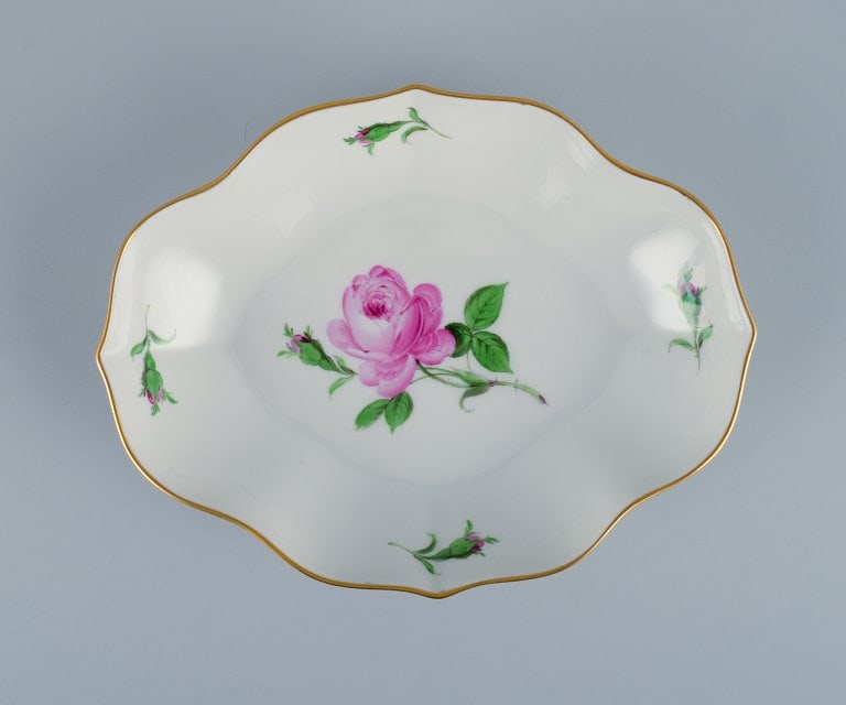 Meissen, Germany, Pink Rose, two porcelain bowls hand painted with motif of pink roses. - 4