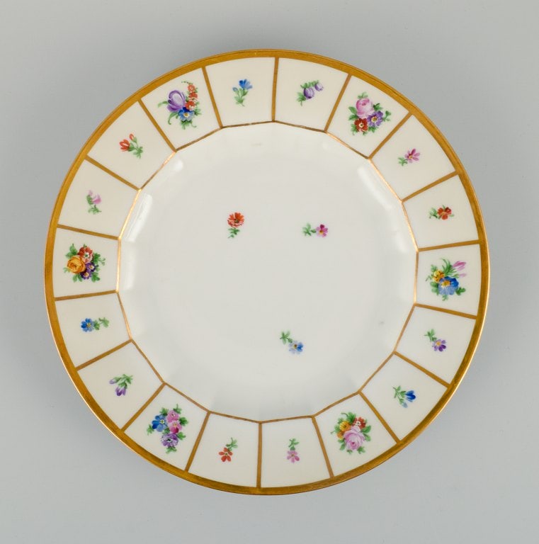 Royal Copenhagen Henriette. Five dinner plates. - 6