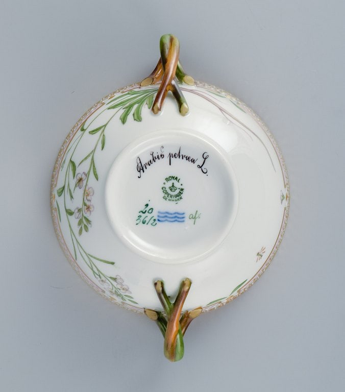 Royal Copenhagen Flora Danica boullion cup with saucer in hand-painted porcelain with branch-shaped - 7