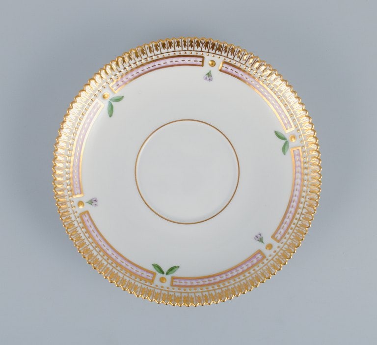 Royal Copenhagen Flora Danica boullion cup with saucer in hand-painted porcelain with branch-shaped - 4