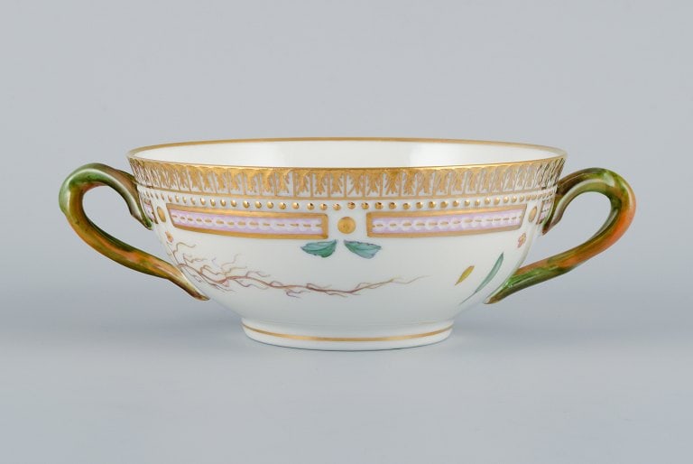 Royal Copenhagen Flora Danica boullion cup with saucer in hand-painted porcelain with branch-shaped - 6