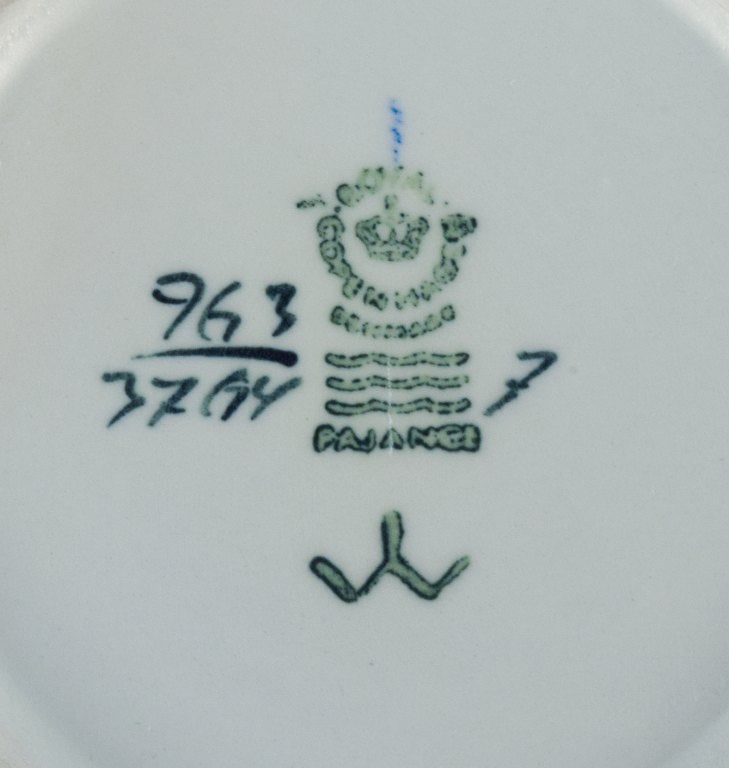 Ivan Weiss for Royal Copenhagen, faience vase. - 5
