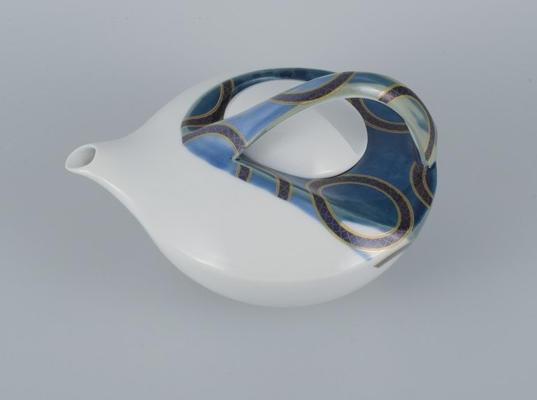 French designer, avant-garde style, unique egoist tea service in hand-painted porcelain consisting - 3