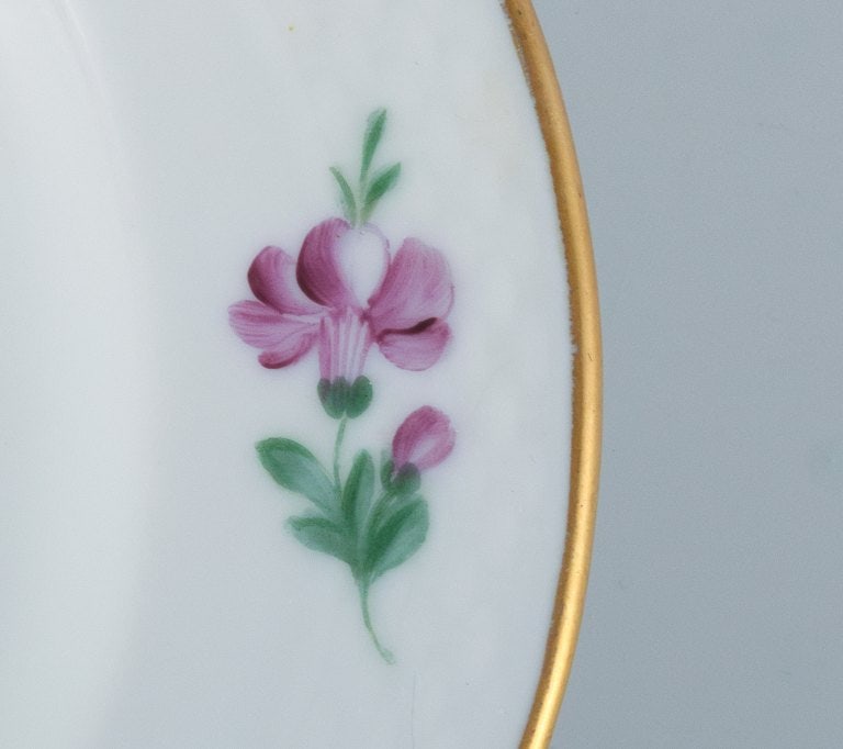 Royal Copenhagen Light Saxon Flower, oval serving dish. - 6
