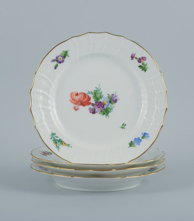 Royal Copenhagen, Light Saxon Flower, four lunch plates. - 2