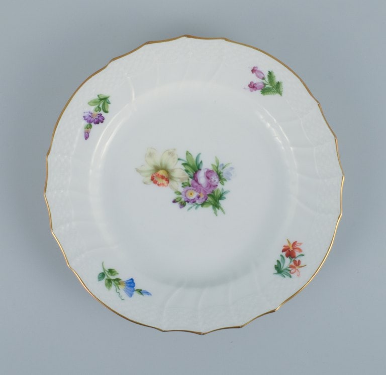 Royal Copenhagen, Light Saxon Flower, four lunch plates. - 3
