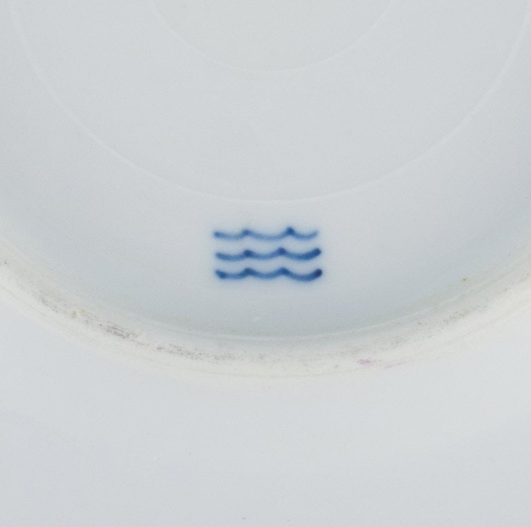 Royal Copenhagen, Saxon flower, nine plates consisting of seven lunch plates and two smaller plates. - 6