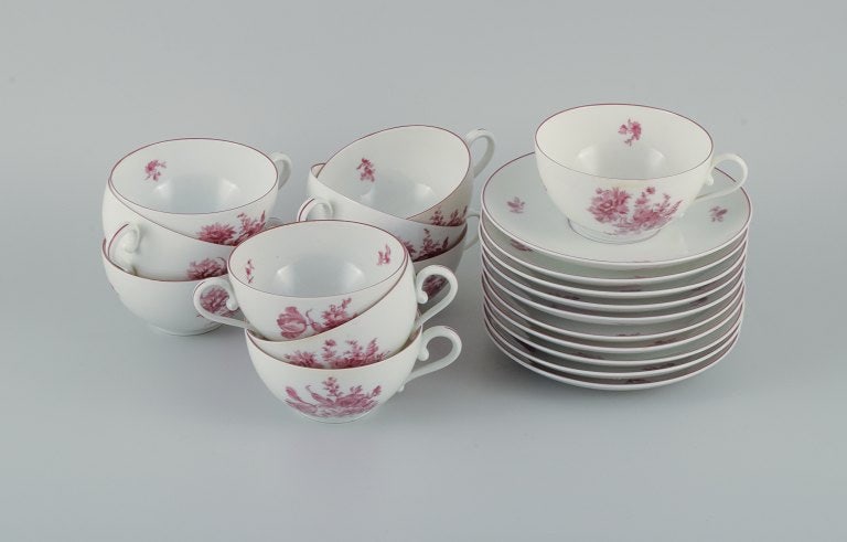 Rosenthal, a tea service for ten people. Consisting of ten teacups with matching saucers. (1 of 6)