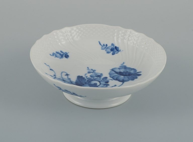 Two Royal Copenhagen Blue Flower curved, a low stand and a dish. - 3