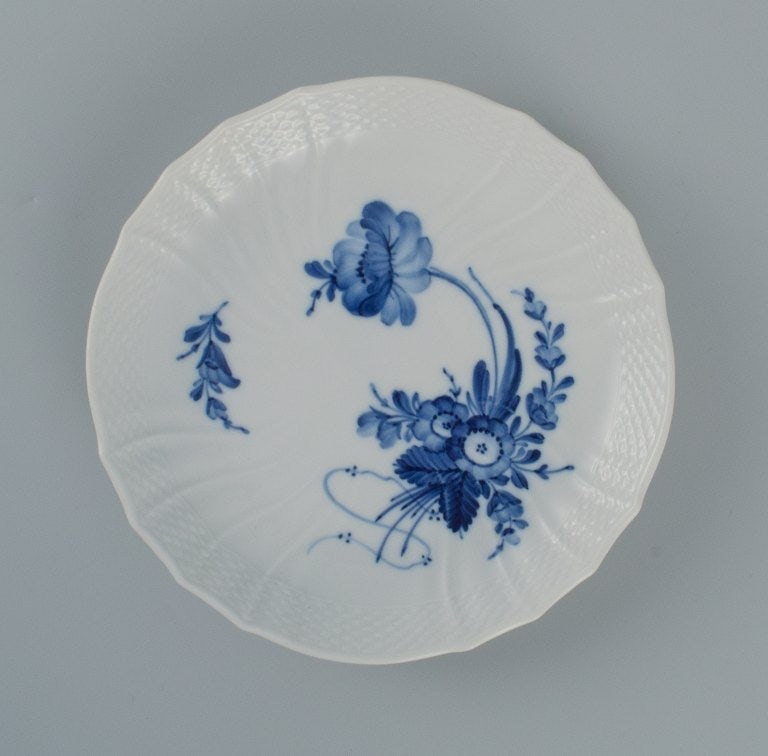 Two Royal Copenhagen Blue Flower curved, a low stand and a dish. - 5