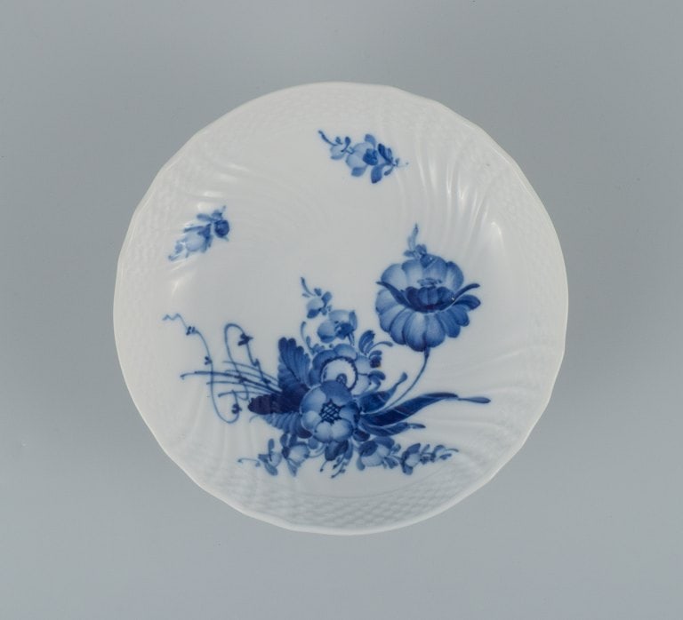 Two Royal Copenhagen Blue Flower curved, a low stand and a dish. - 6