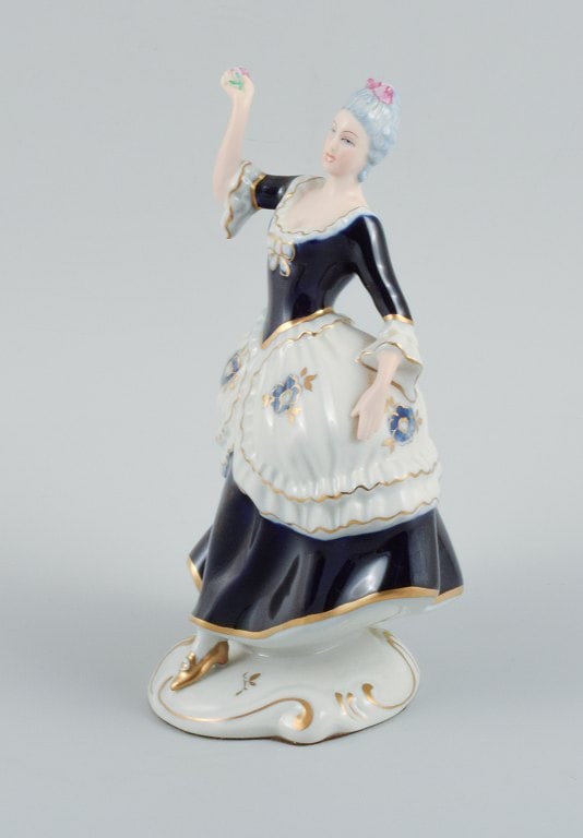 Royal Dux. Rococo couple in hand-painted porcelain. - 7