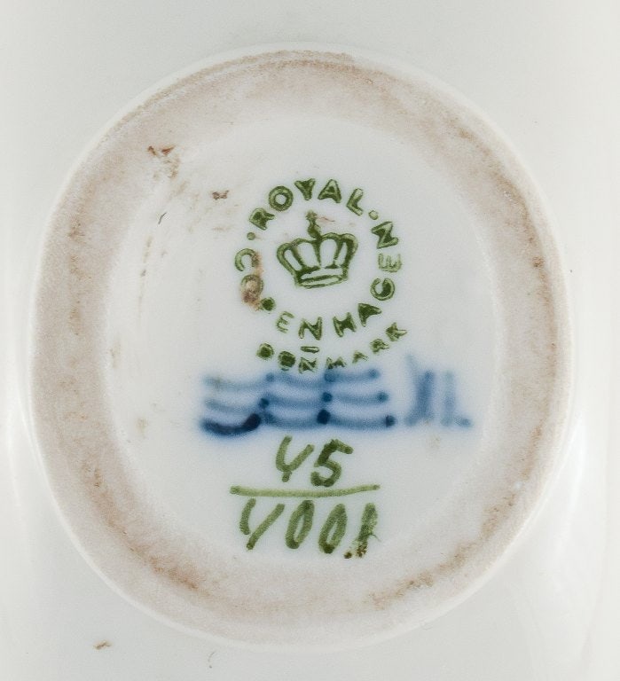Royal Copenhagen, Blue bouquet, bottle with stopper. Model number: 45/4008 - 8