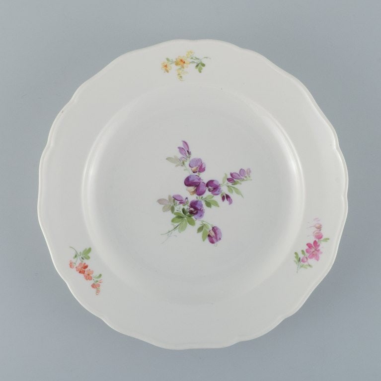 Ten antique Meissen dinner plates. Hand painted with various polychrome flowers. - 7