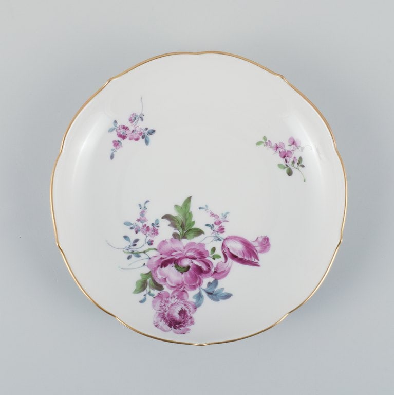 Six antique Meissen plates, hand painted with polychrome flowers and gold edge. - 7