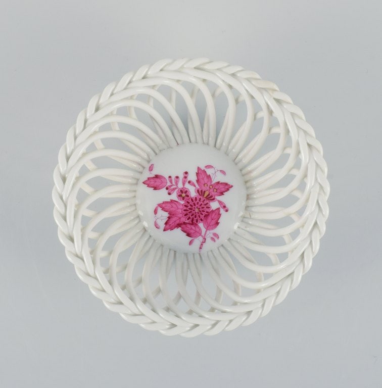 Herend pink Chinese Bouquet, two small bowls with wickerwork in hand-painted porcelain. - 3