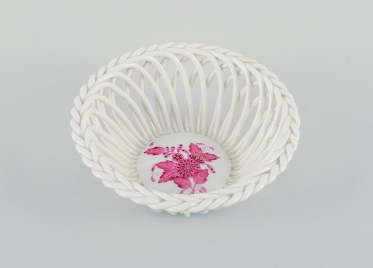 Herend pink Chinese Bouquet, two small bowls with wickerwork in hand-painted porcelain. - 4