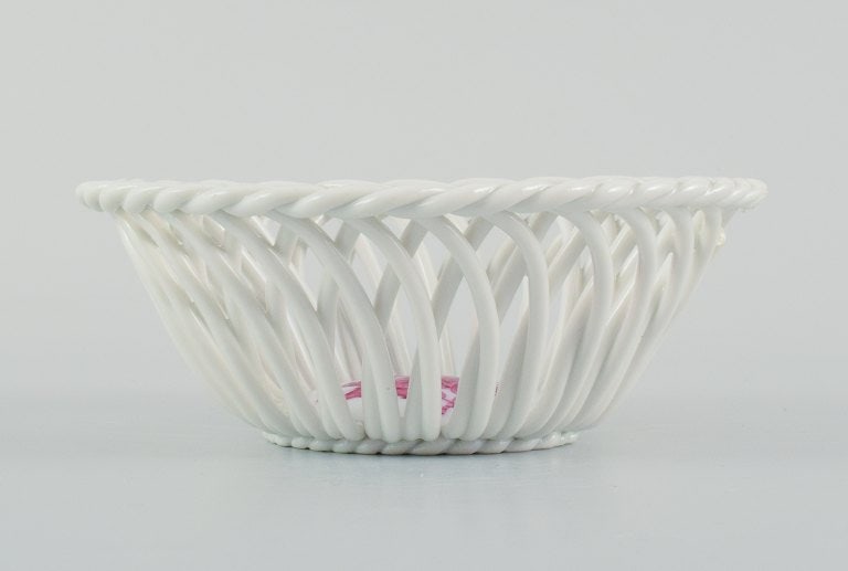 Herend pink Chinese Bouquet, two small bowls with wickerwork in hand-painted porcelain. - 5