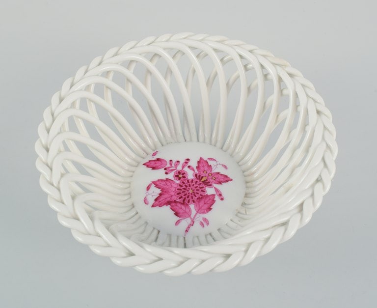 Herend pink Chinese Bouquet, two small bowls with wickerwork in hand-painted porcelain. - 6