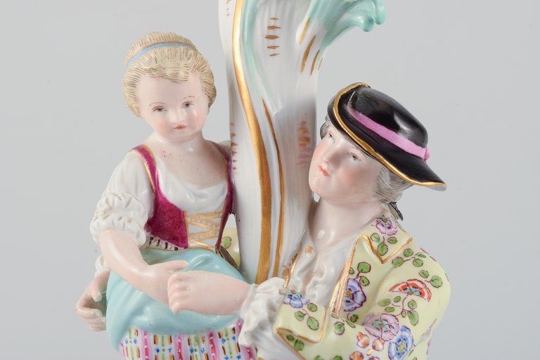 Large antique Meissen candlestick in hand-painted porcelain decorated with flowers, insects and - 5