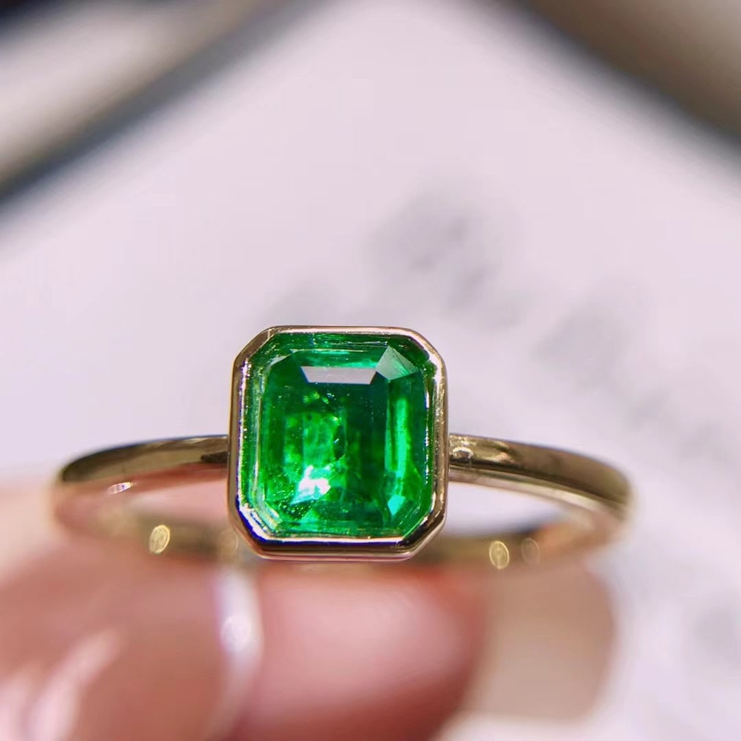 14K GOLD 0.6 CT VIVID GREEN NATURAL EMERALD RING - 4
