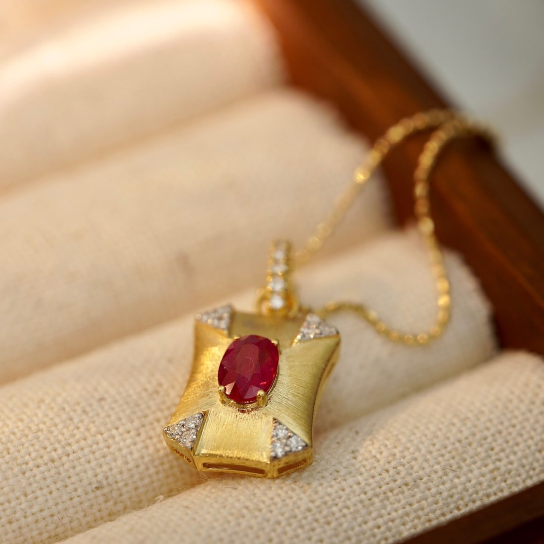 14K GOLD 0.72 CTW VIVID RED NATURAL RUBY and DIAMOND PENDANT - 2