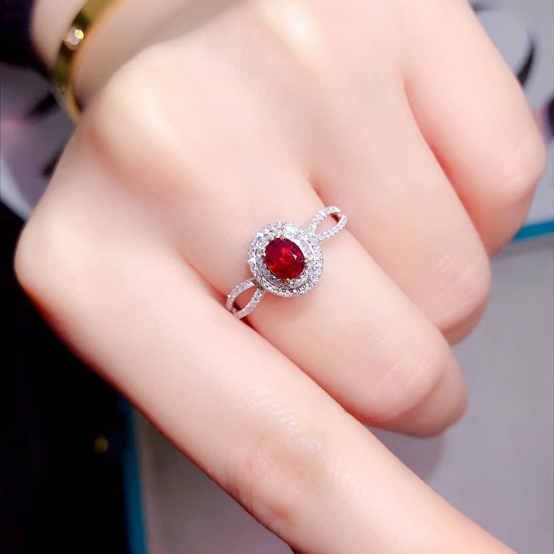 14K GOLD 0.87 CTW NATURAL RUBY and DIAMOND RING - 4