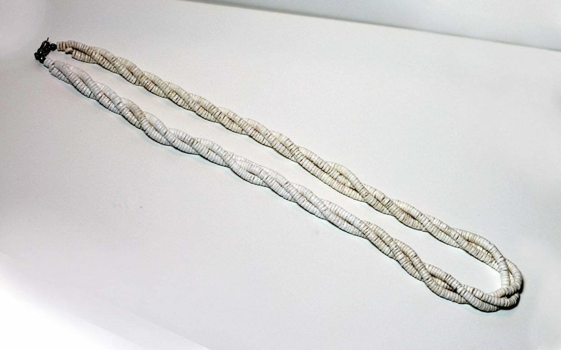 Vintage Triple Strand White Heishi Shell Beads Necklace - 3