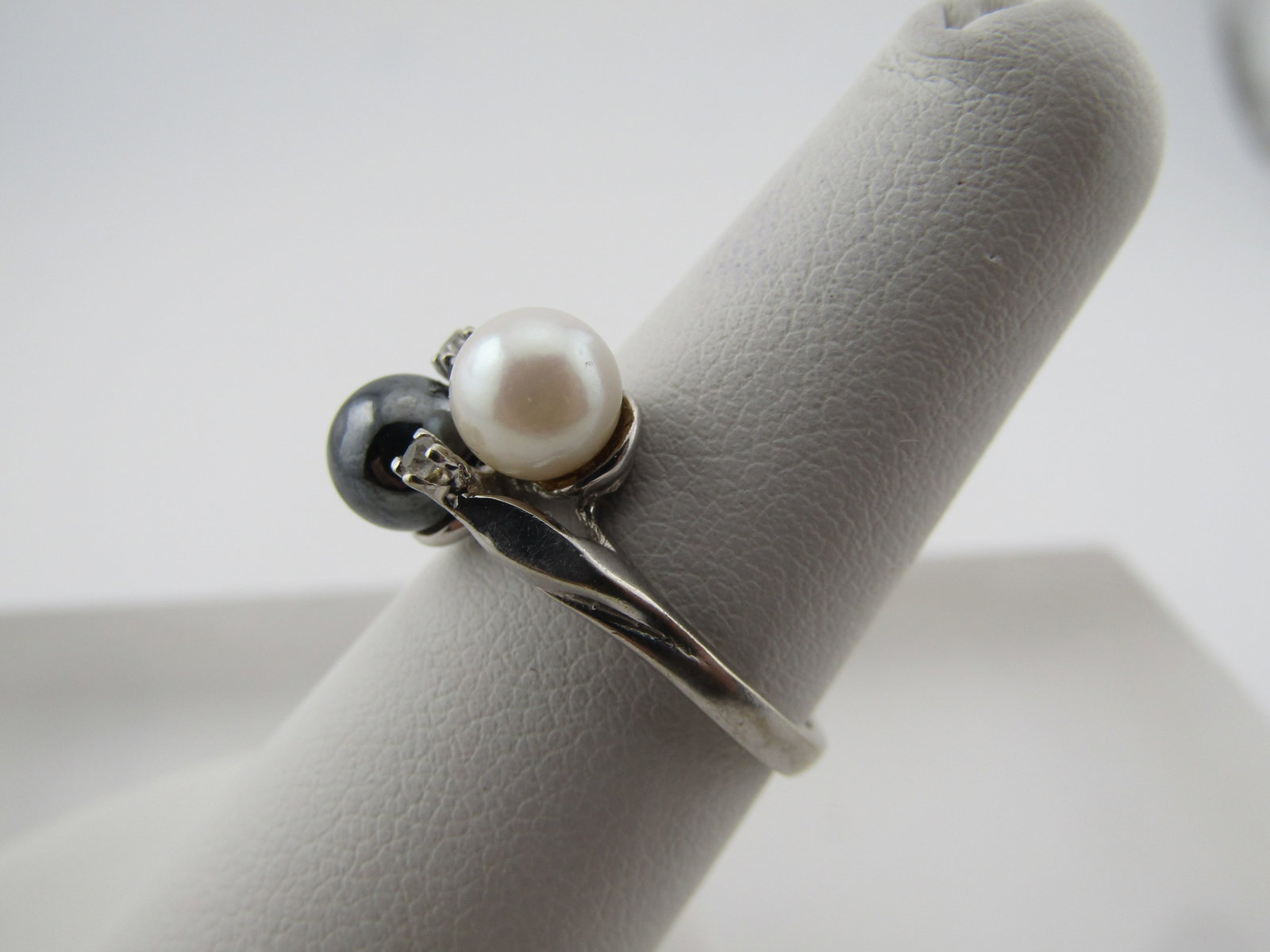 Vintage 14kt Black and White Pearl Ring, White Topaz, Sz. 6, 1950's-1960's, Signed - 2