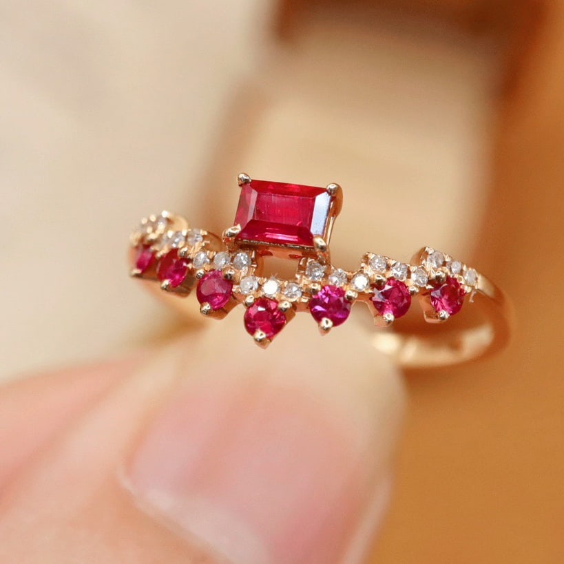 14K GOLD 0.41 CTW VIVID RED NATURAL RUBY and DIAMOND RING - 3
