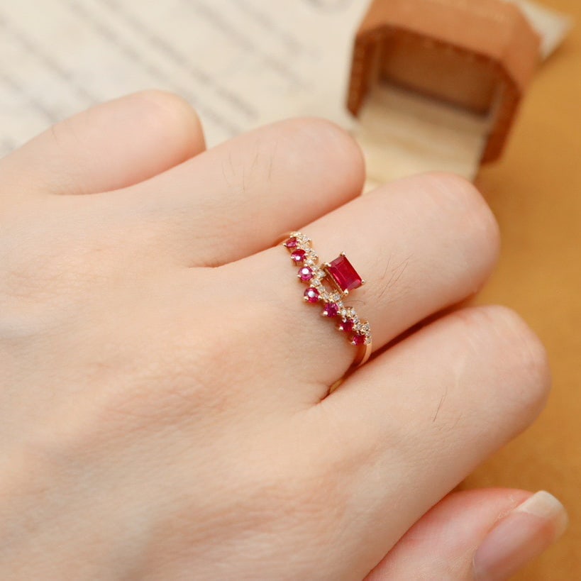 14K GOLD 0.41 CTW VIVID RED NATURAL RUBY and DIAMOND RING - 6