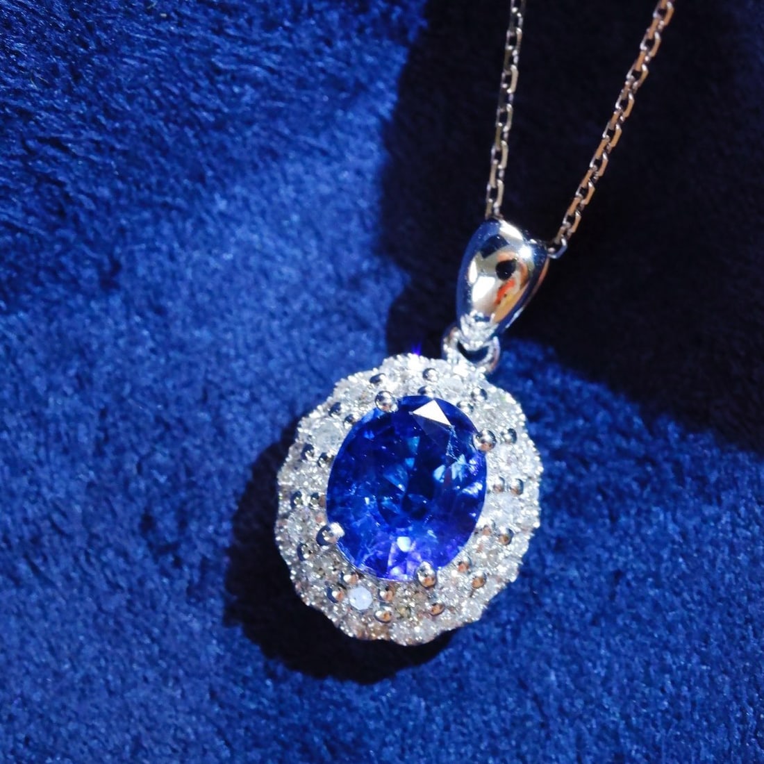 14K GOLD 1.22 CTW NATURAL SAPPHIRE and DIAMOND NECKLACE - 2