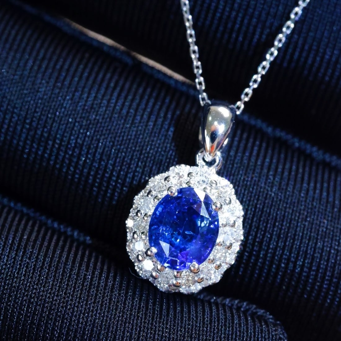14K GOLD 1.22 CTW NATURAL SAPPHIRE and DIAMOND NECKLACE - 7