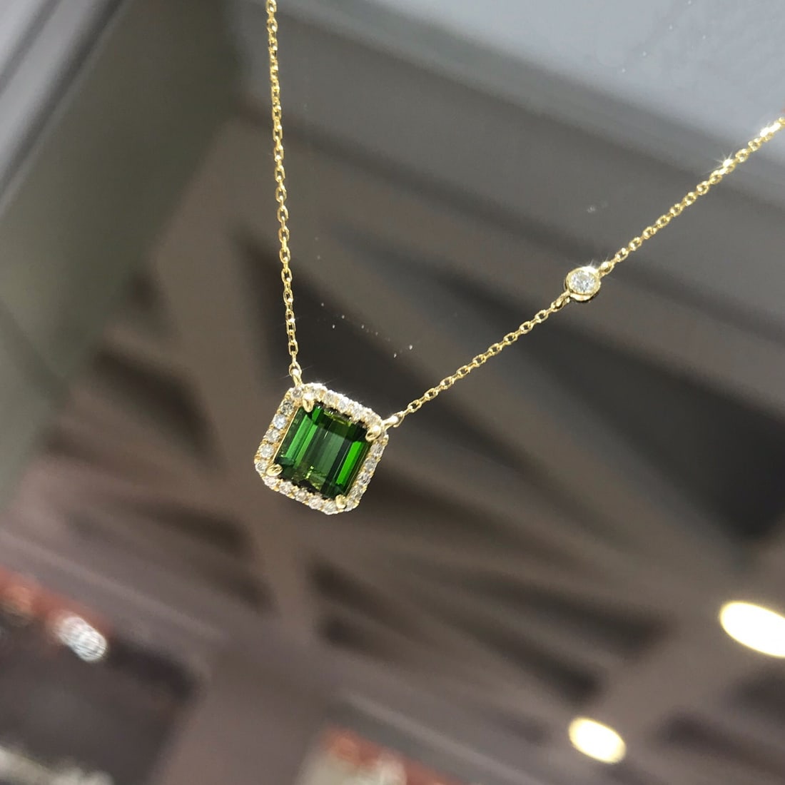 14K GOLD 1.23 CTW NATURAL TOURMALINE and DIAMOND NECKLACE - 7
