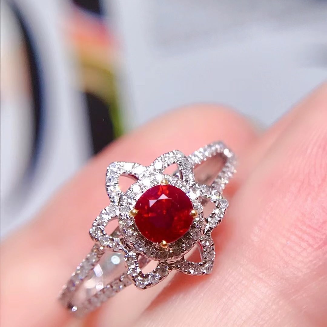 14K GOLD 0.95 CTW NATURAL RUBY and DIAMOND RING - 3