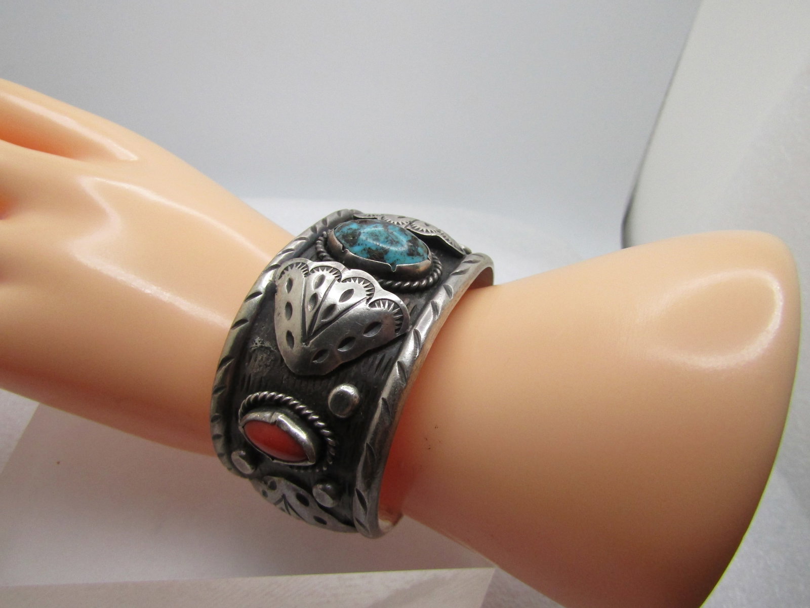 Vintage Sterling Southwestern Coral Turquoise Cuff Bracelet, 7", Unisex, 1970's-1980's - 3
